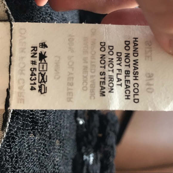 Black & Nude lace bodycon cocktail dress - Picture 8 of 9